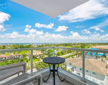 1000 Longboat Club Road - Photo Thumbnail 4