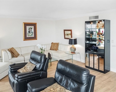 1000 Longboat Club Road - Photo Thumbnail 5