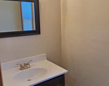 723 Exeter Avenue - Photo Thumbnail 22