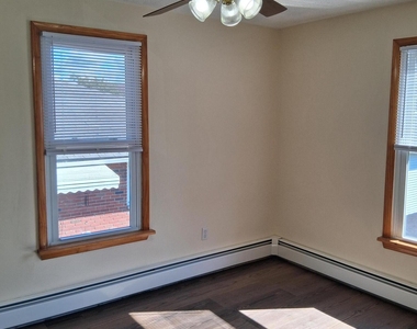 723 Exeter Avenue - Photo Thumbnail 18