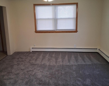 723 Exeter Avenue - Photo Thumbnail 12