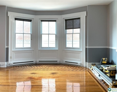 1 Lehns Court - Photo Thumbnail 3