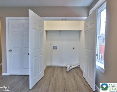 1210 W Turner Street - Photo Thumbnail 11