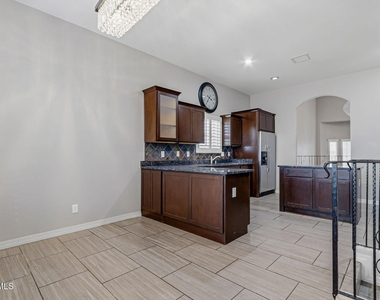 14293 Meadow Lake Avenue - Photo Thumbnail 10