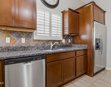 14293 Meadow Lake Avenue - Photo Thumbnail 13