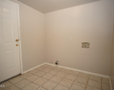 7309 Alameda Avenue - Photo Thumbnail 9