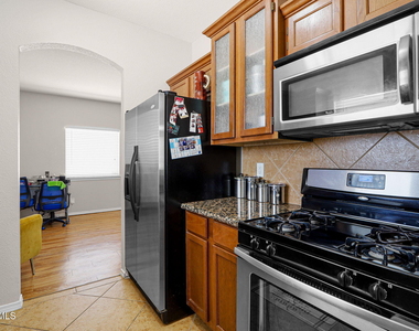 2057 Shreya Street - Photo Thumbnail 11
