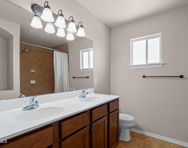 2057 Shreya Street - Photo Thumbnail 29