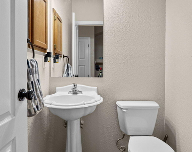 2057 Shreya Street - Photo Thumbnail 20