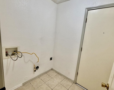 1468 Plaza Verde Drive - Photo Thumbnail 15