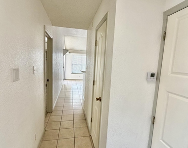 1468 Plaza Verde Drive - Photo Thumbnail 7