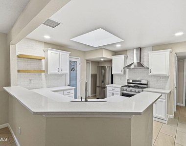 1308 Rose Bud Lane - Photo Thumbnail 7