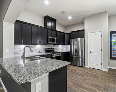 782 Lemington Street - Photo Thumbnail 7