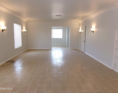 5647 Cory Drive - Photo Thumbnail 3