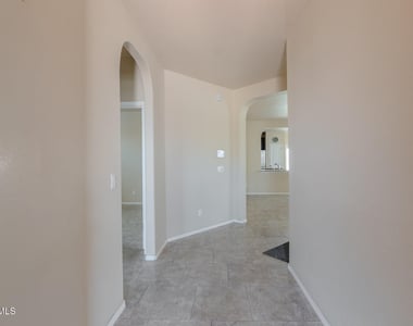 12485 Knightsbridge Drive - Photo Thumbnail 20
