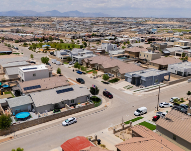 12485 Knightsbridge Drive - Photo Thumbnail 38