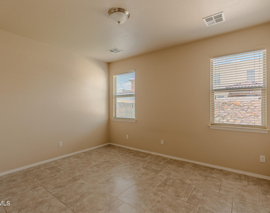 12485 Knightsbridge Drive - Photo Thumbnail 31