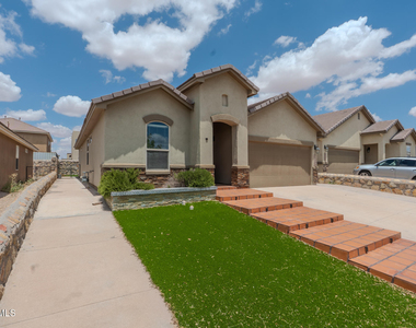 12485 Knightsbridge Drive - Photo Thumbnail 2