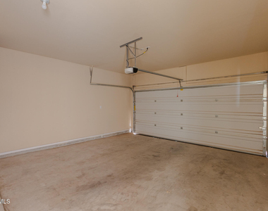 12485 Knightsbridge Drive - Photo Thumbnail 37
