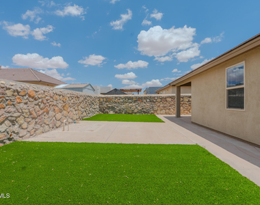 12485 Knightsbridge Drive - Photo Thumbnail 44