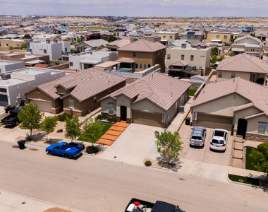 12485 Knightsbridge Drive - Photo Thumbnail 49