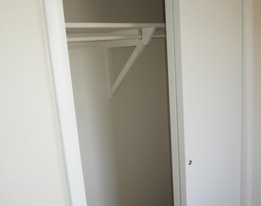 305 Corvena Way - Photo Thumbnail 46