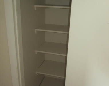 305 Corvena Way - Photo Thumbnail 33