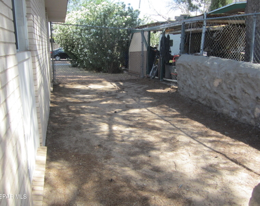 305 Corvena Way - Photo Thumbnail 31