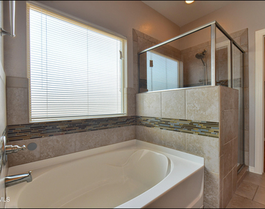 6560 Westfield Drive - Photo Thumbnail 20
