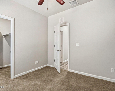 14801 Mike A Mendoza Avenue - Photo Thumbnail 16