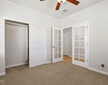 14801 Mike A Mendoza Avenue - Photo Thumbnail 11