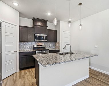 14801 Mike A Mendoza Avenue - Photo Thumbnail 8