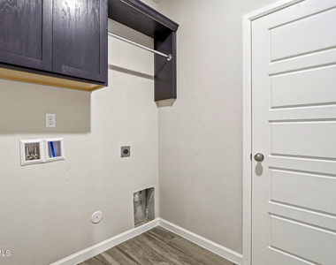 14801 Mike A Mendoza Avenue - Photo Thumbnail 23
