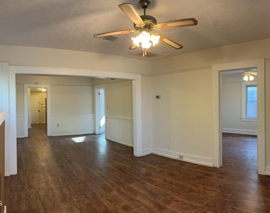 3017 Lebanon Avenue - Photo Thumbnail 5