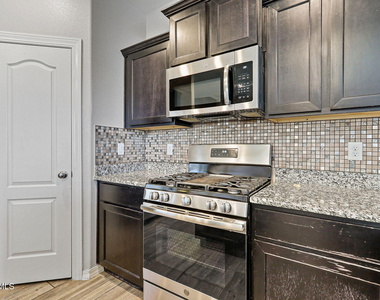 229 Gonzalo Circle - Photo Thumbnail 5