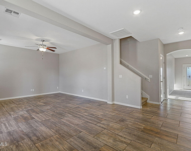 229 Gonzalo Circle - Photo Thumbnail 7
