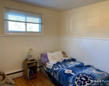 40 Pollys Lane - Photo Thumbnail 10