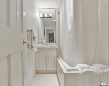 15 Lafayette Court - Photo Thumbnail 11