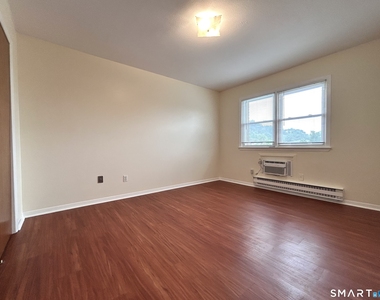 65 Donna Drive - Photo Thumbnail 12