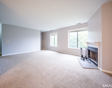 31 Stuart Avenue - Photo Thumbnail 4