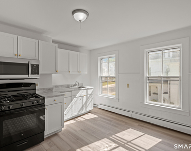 63 Reynolds Street - Photo Thumbnail 8