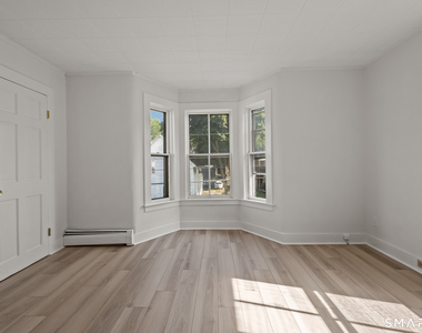 63 Reynolds Street - Photo Thumbnail 16