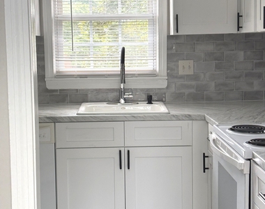 7 Brickyard Road - Photo Thumbnail 11
