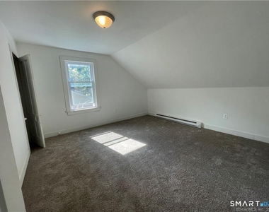 155 Riverside Drive - Photo Thumbnail 10