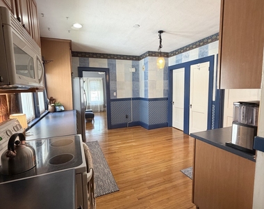 118 Cambridge Street - Photo Thumbnail 2