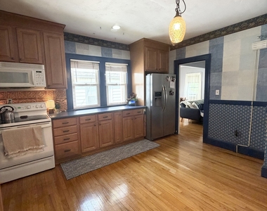 118 Cambridge Street - Photo Thumbnail 3