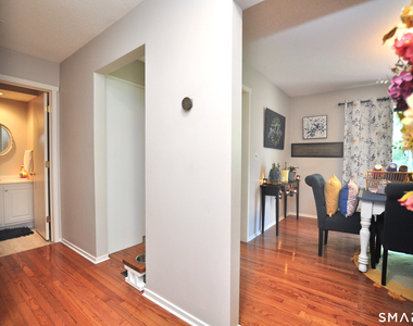 16 Applewood Lane - Photo Thumbnail 17