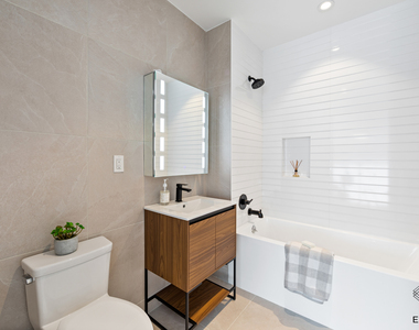 333 Linden Blvd - Photo Thumbnail 12