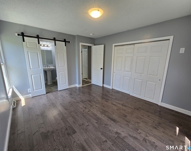 24 Pearl Street - Photo Thumbnail 20