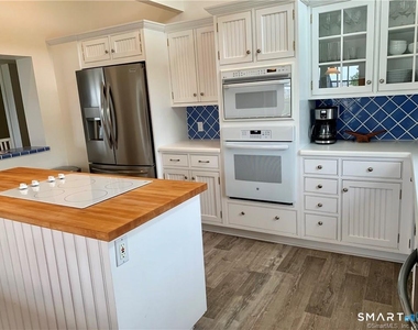 43 Soundview Avenue - Photo Thumbnail 7